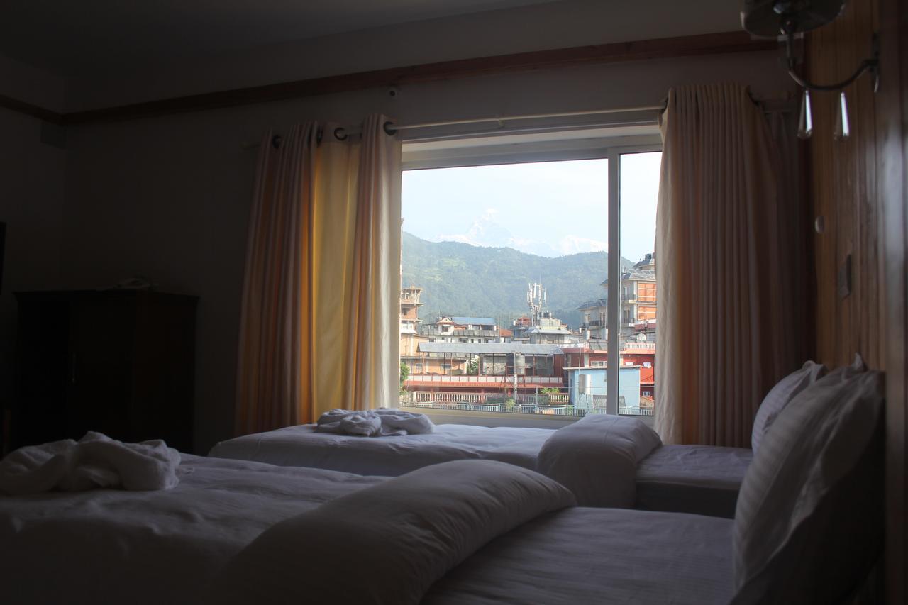 Tristar Hotel Pokhara Bagian luar foto